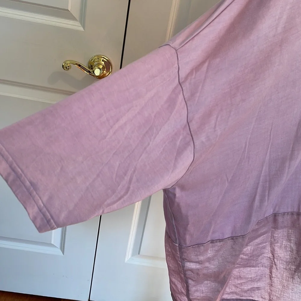 Lilac cotton jersey with linen hem tunic top. Scoop neck. Size XL